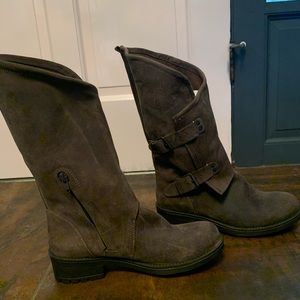 NWOT Brown leather boots